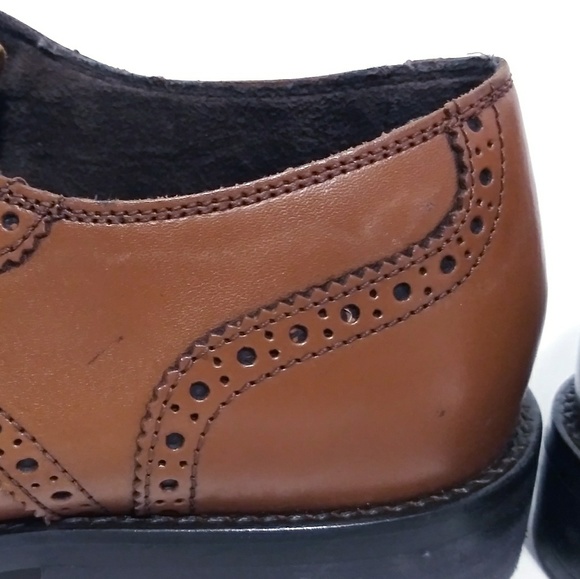 Florsheim Classico wingtip oxford size 10M - Picture 6 of 8